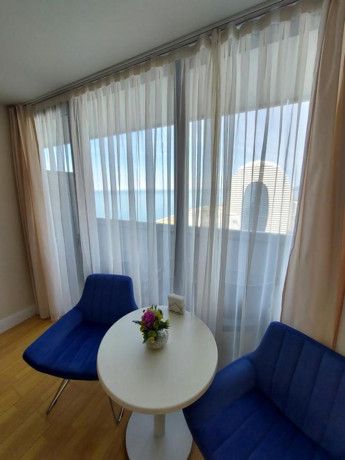 Номера На Высоких Этажах 24,31 Apartment บาทูมิ ภายนอก รูปภาพ