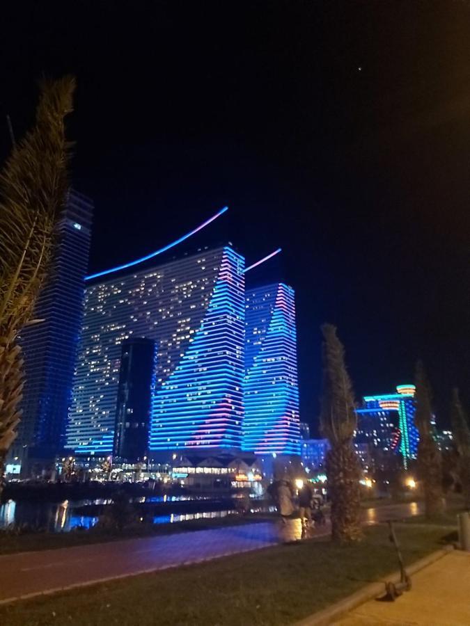 Номера На Высоких Этажах 24,31 Apartment บาทูมิ ภายนอก รูปภาพ