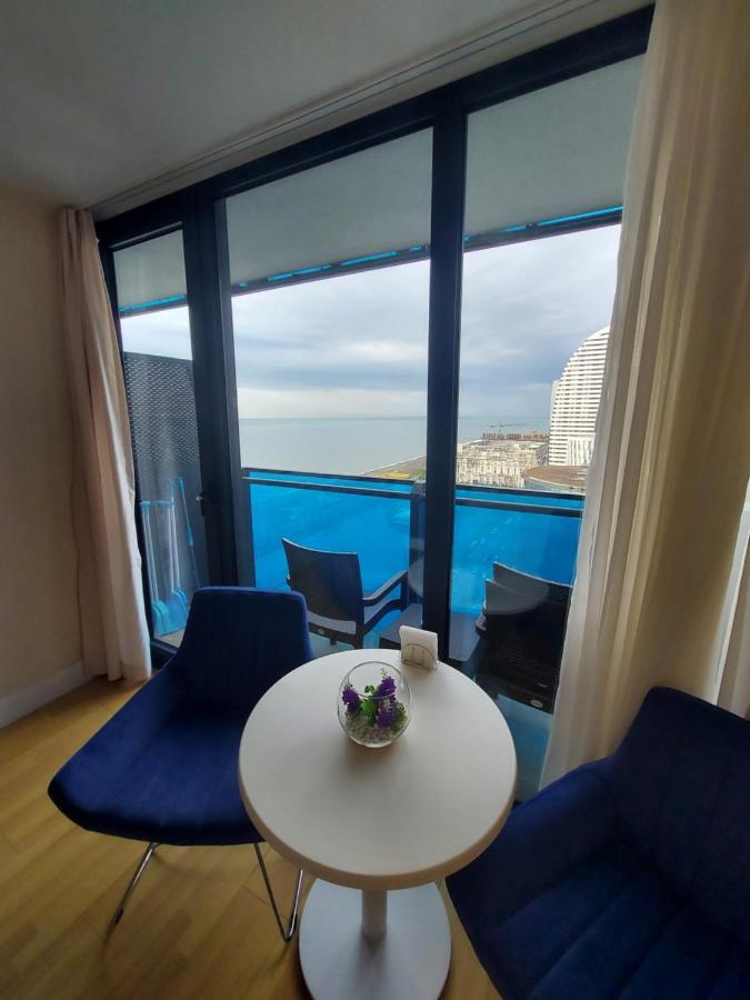 Номера На Высоких Этажах 24,31 Apartment บาทูมิ ภายนอก รูปภาพ