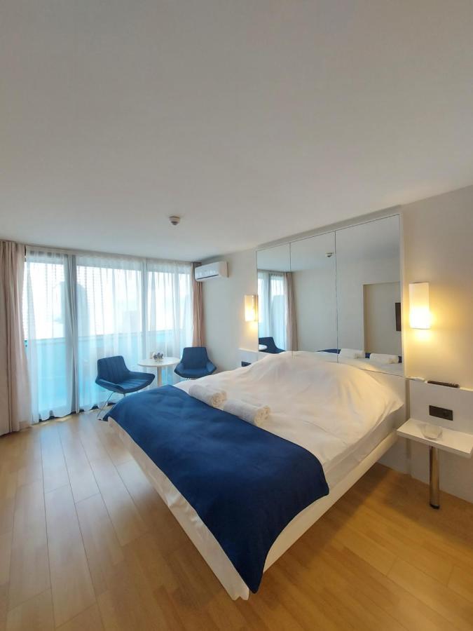 Номера На Высоких Этажах 24,31 Apartment บาทูมิ ภายนอก รูปภาพ